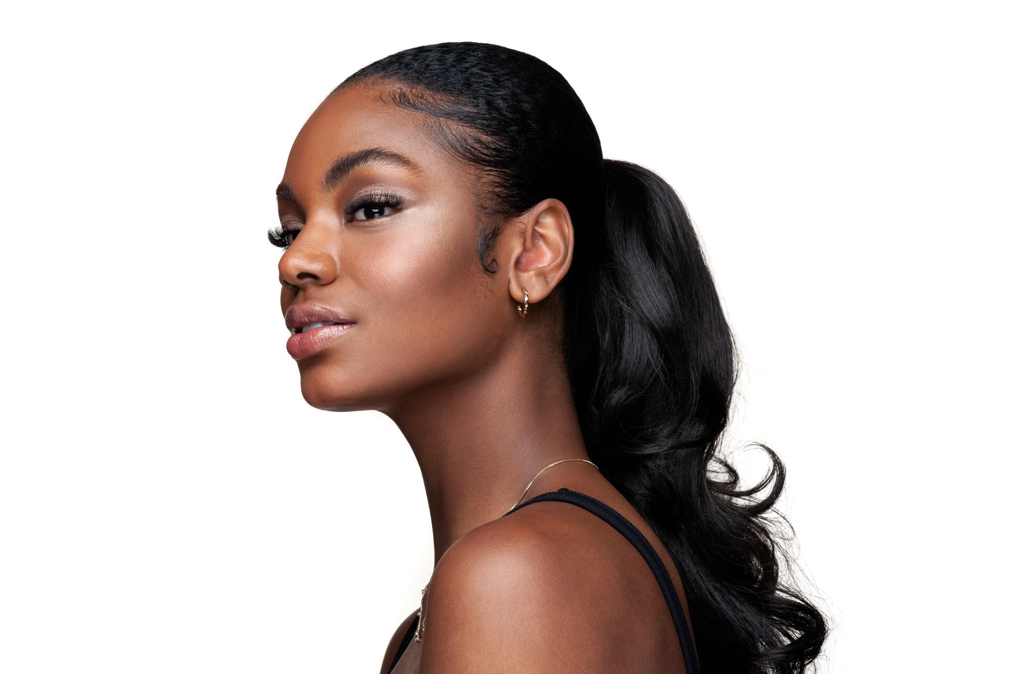 Mastering Volume Lashes: The Ultimate Guide for Lash Technicians