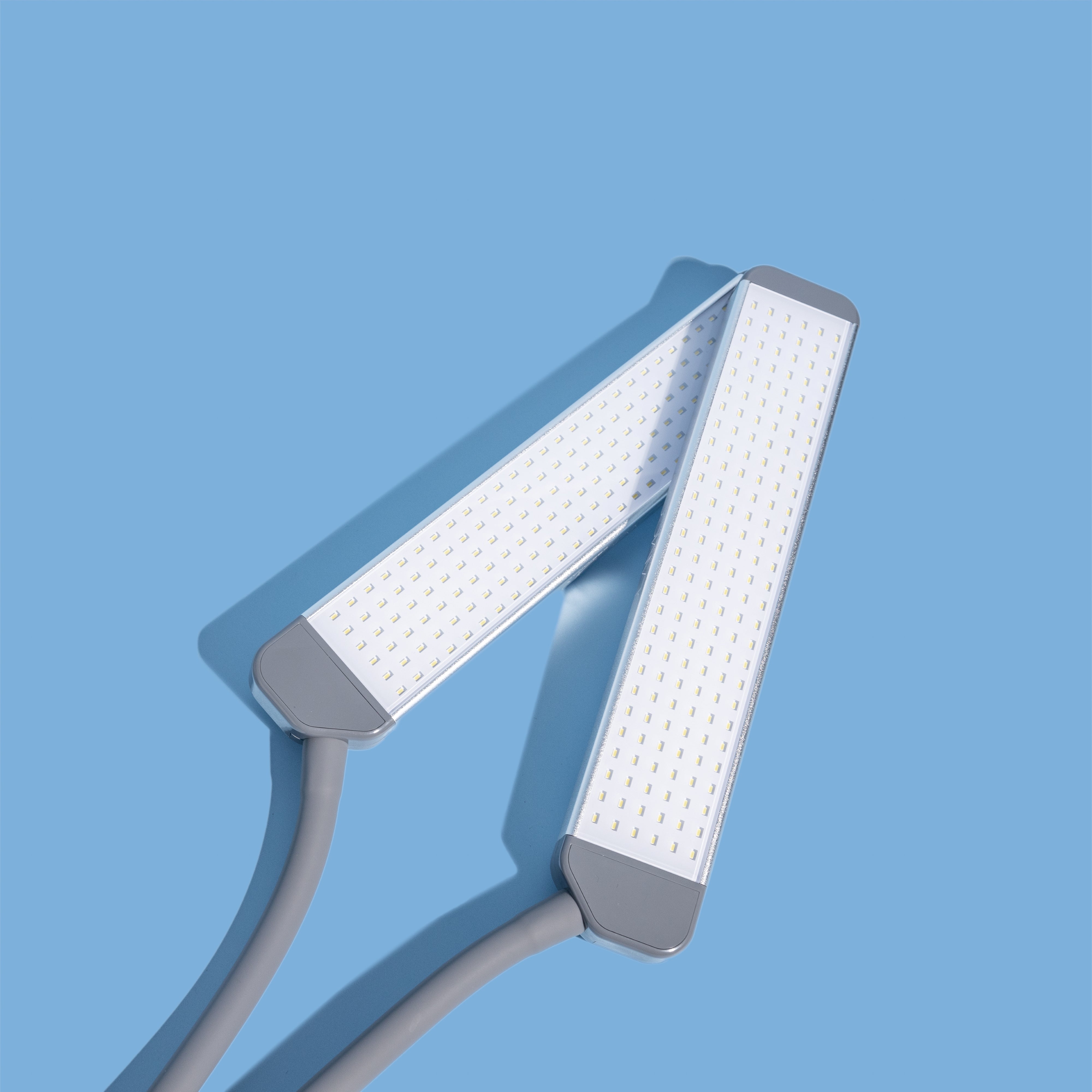 Glamcor Classic Elite X LED Eyelash Extension Lamp – Eyelash Emporium