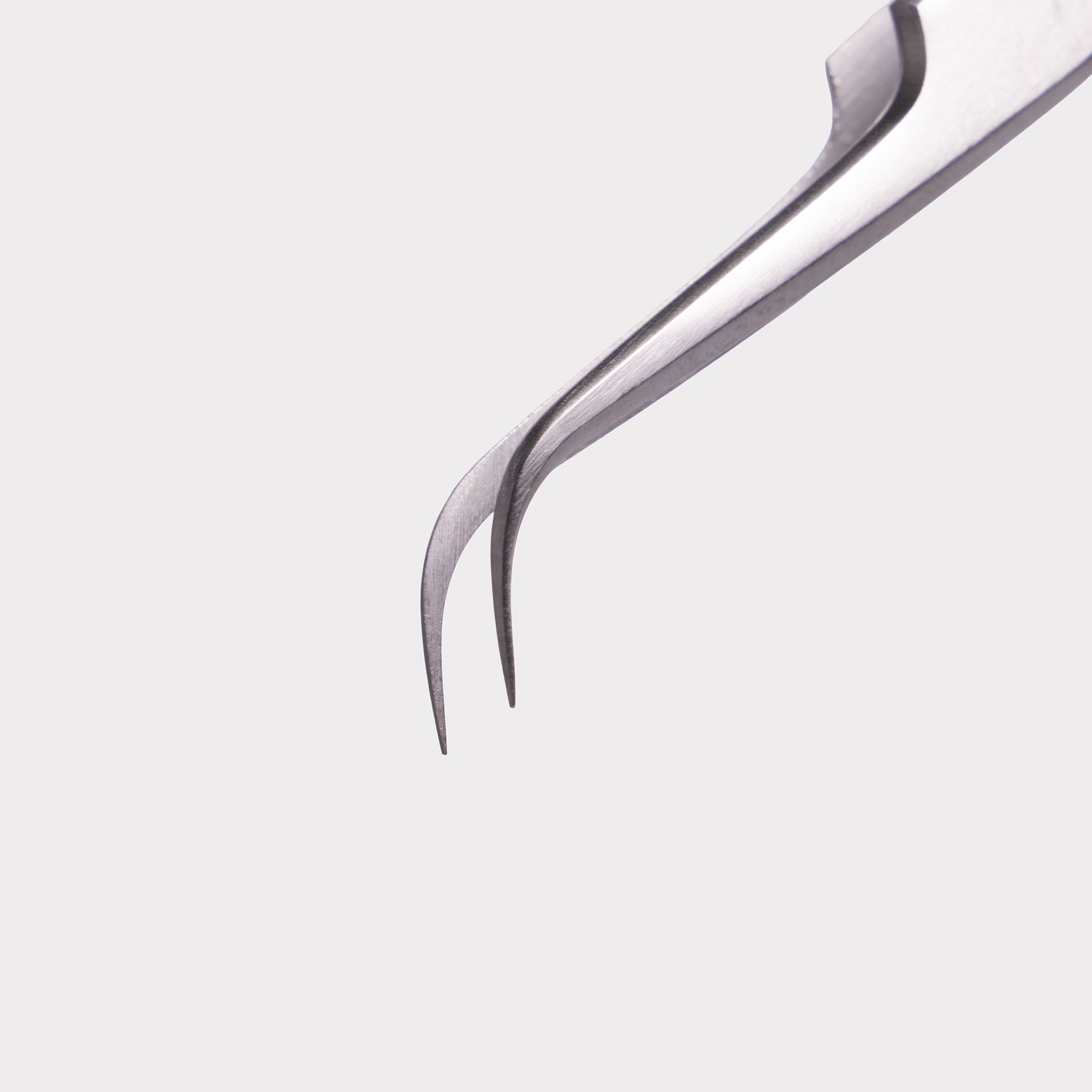Curved Isolation Eyelash Extension Tweezer