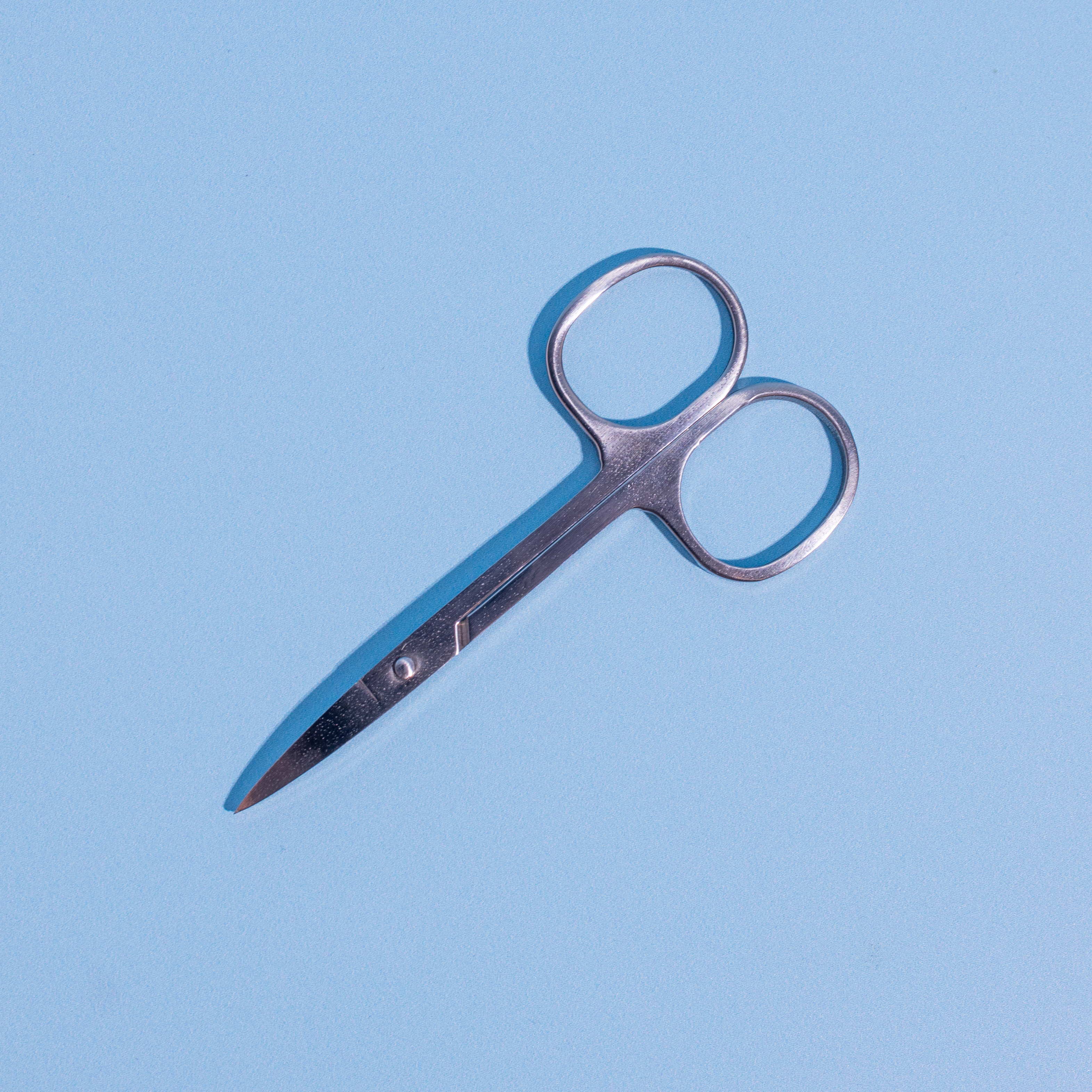 Miniature_Curved_Scissors_1.png