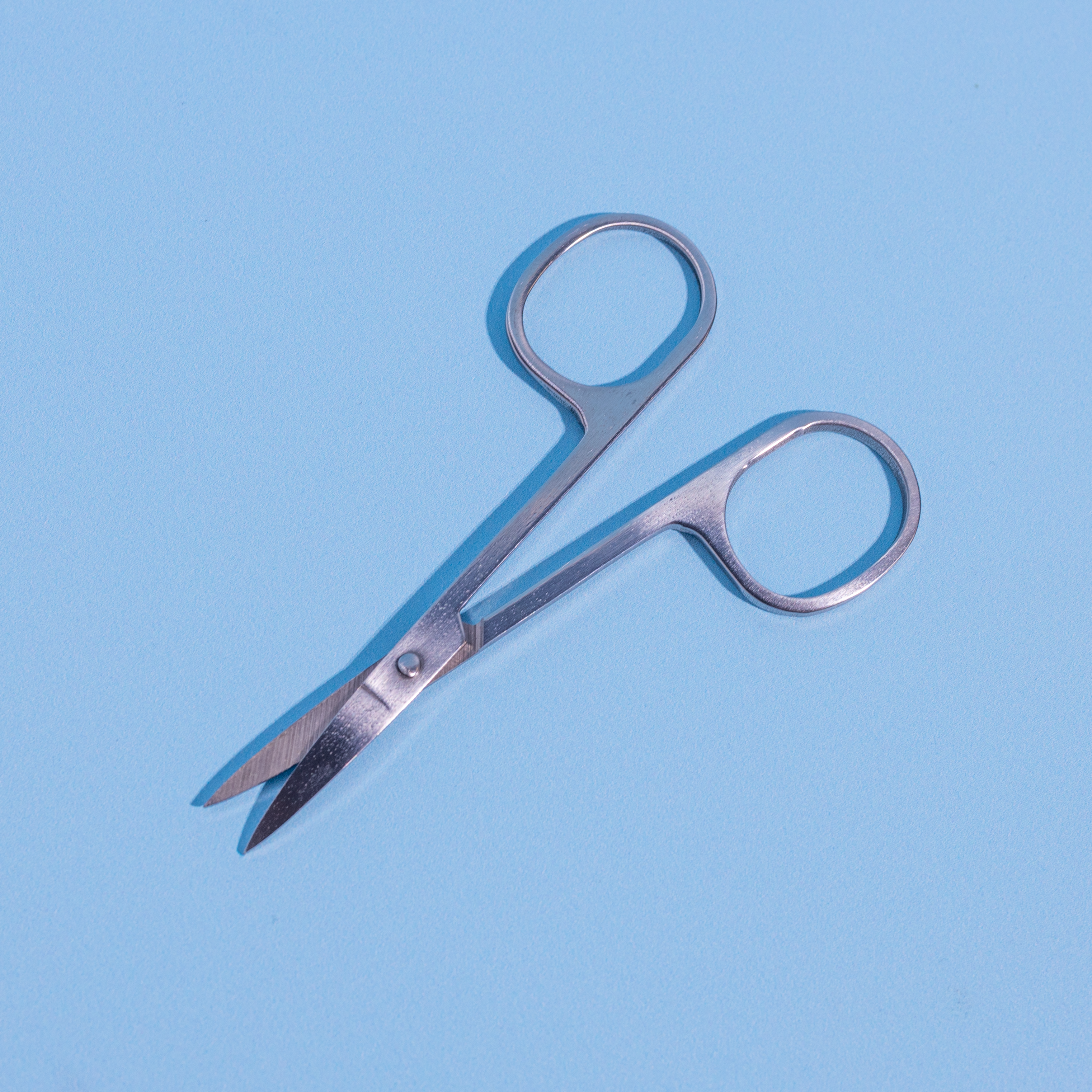 Miniature_Curved_Scissors_2.png
